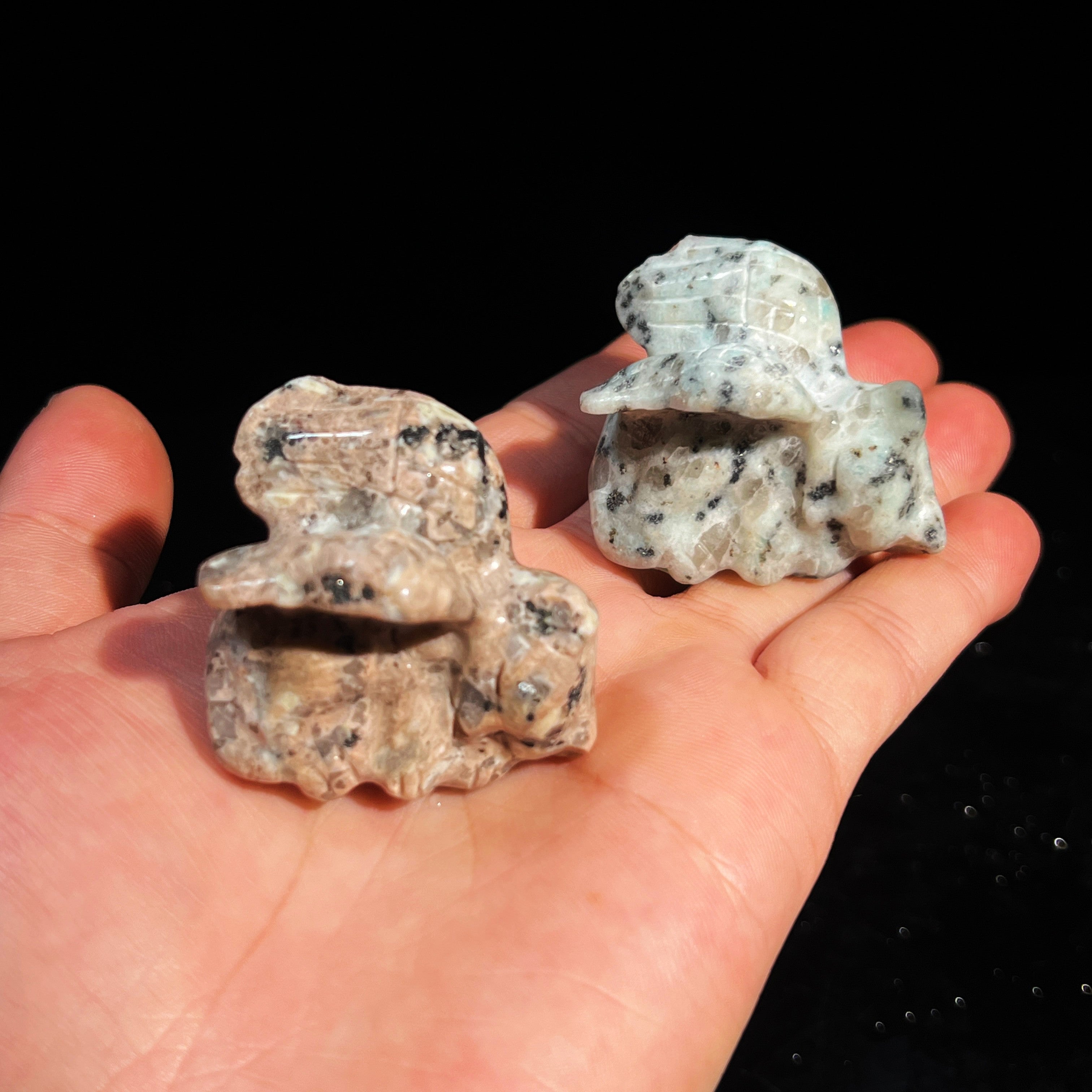 Natural Stone Crystal Carved Cats/Kittens